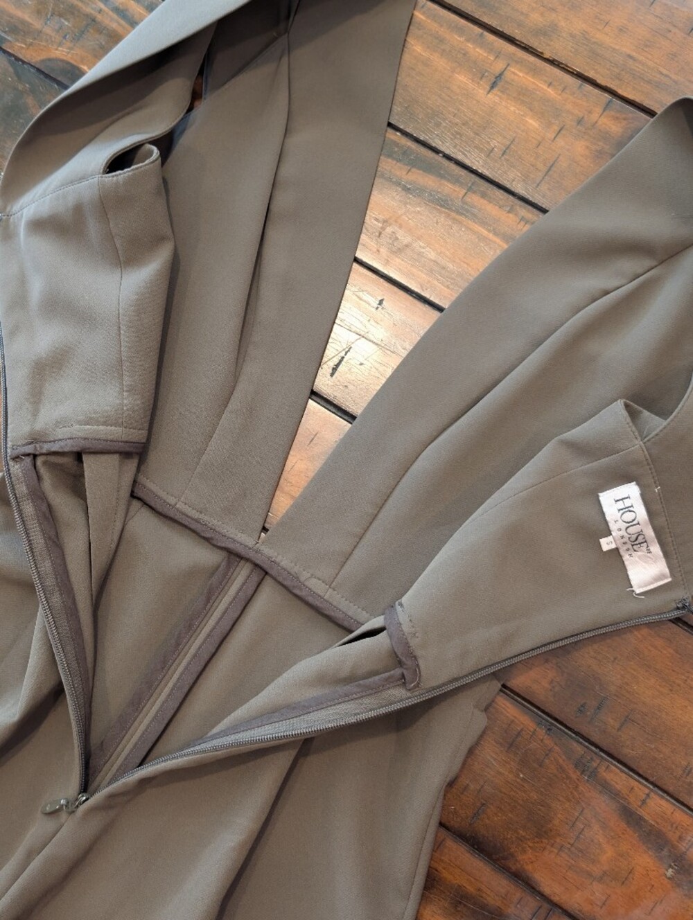 House Of Cb Deep V Skinny Jumpsuit - Picture 6 of 9